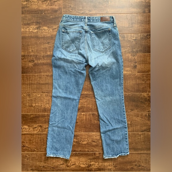 Hollister High Rise Vintage Straight Jeans - Picture 3 of 4